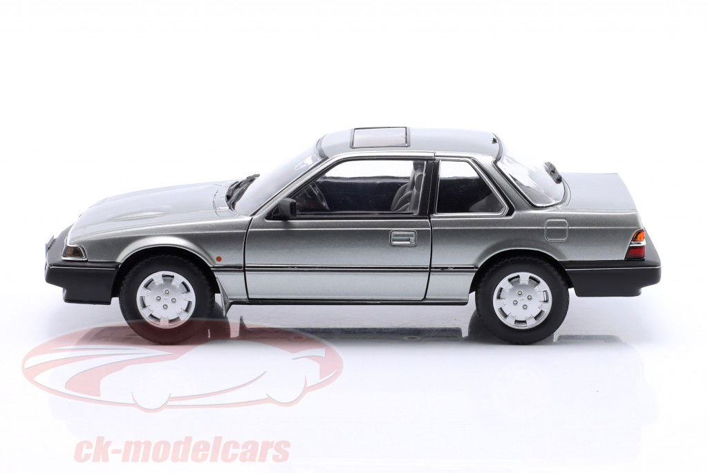 Honda Prelude Baujahr 1985 metallic grau 1:24 WhiteBox