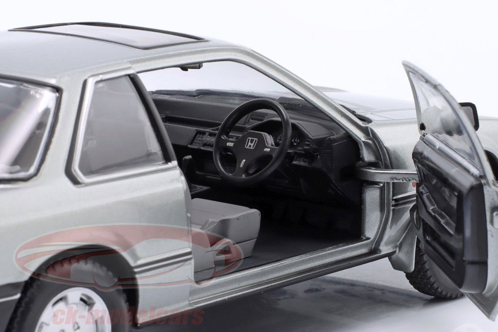 Honda Prelude Год постройки 1985 металлический серый 1:24 WhiteBox