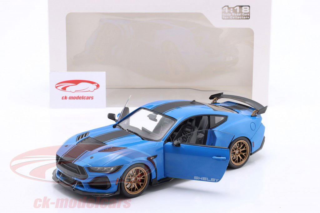 Ford Mustang Shelby Super Snake Bouwjaar 2024 blauw metalen 1:18 Solido