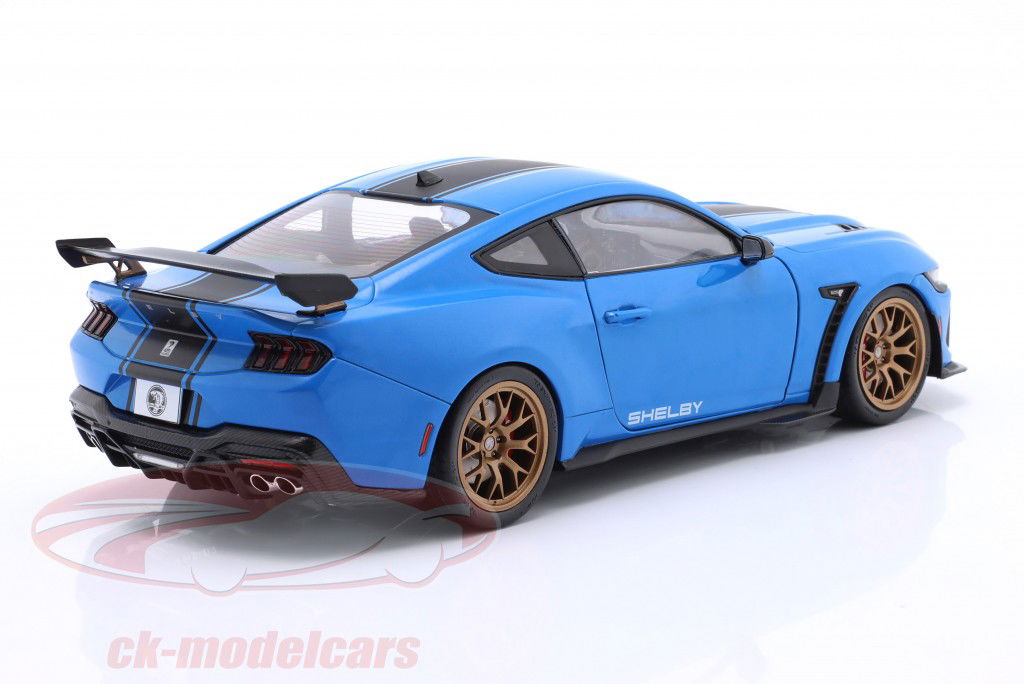 Ford Mustang Shelby Super Snake Bouwjaar 2024 blauw metalen 1:18 Solido