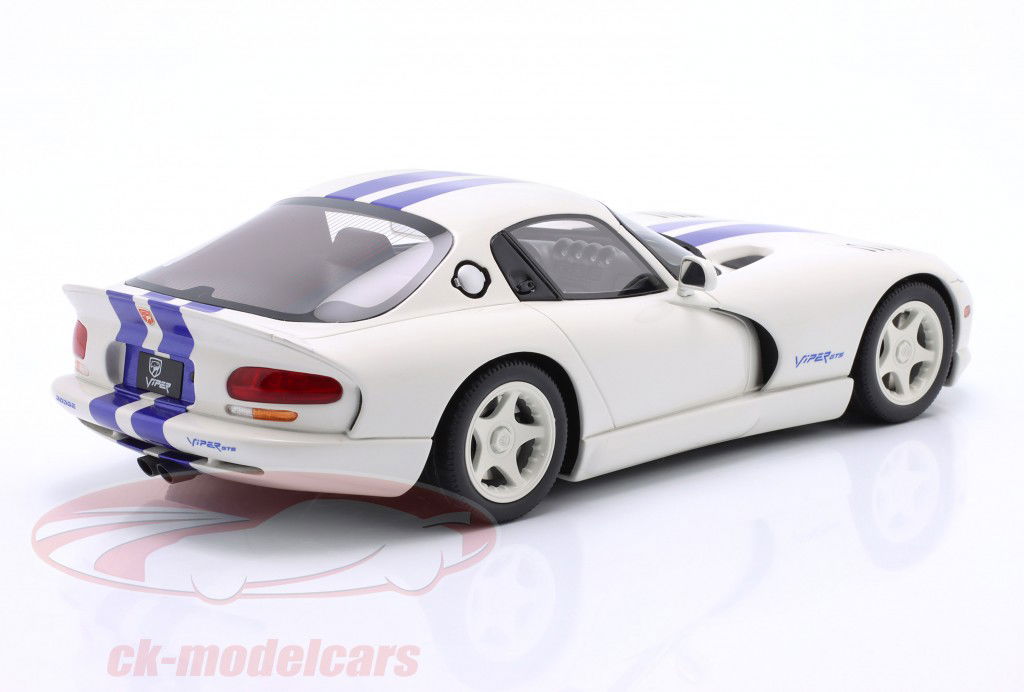 Dodge Viper GTS Coupe year 1996 white 1:18 GT-Spirit