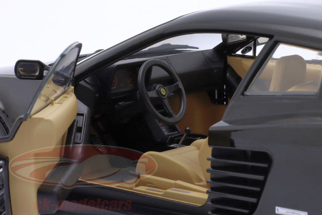 Ferrari Testarossa Byggeår 1986 sort 1:12 KK-Scale