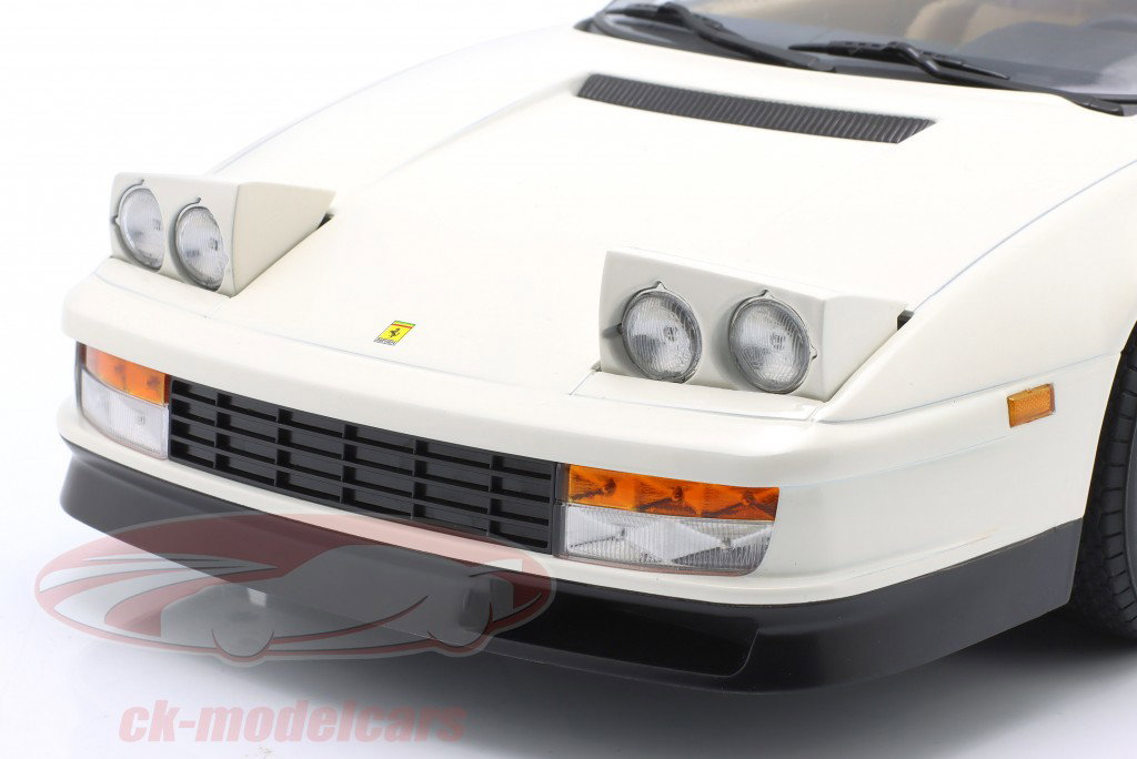 Ferrari Testarossa Monospeccio Versión estadounidense Año de construcción 1984 blanco 1:12 KK-Scale