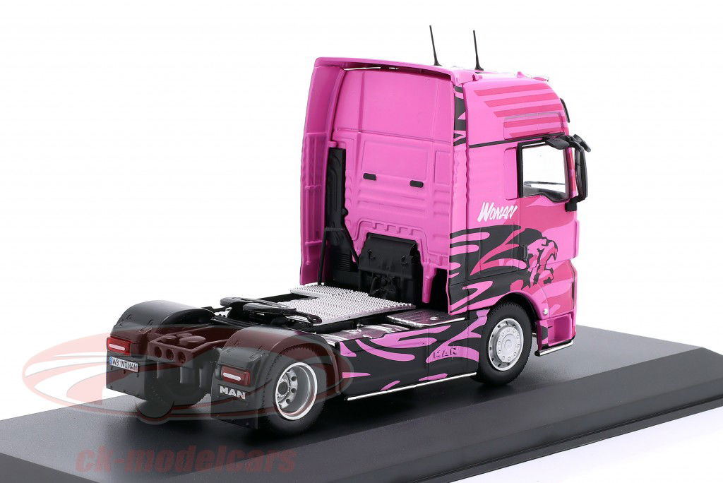 MAN TGX mulher caminhoneiro Ano de construção 2014 rosa 1:43 Hachette