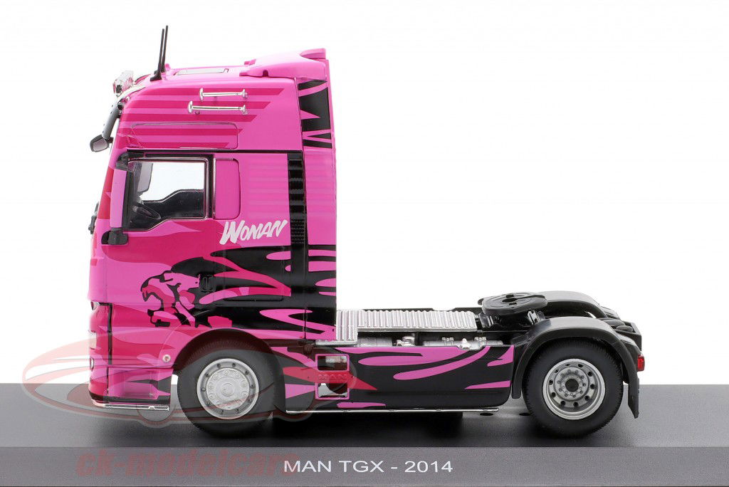 MAN TGX 卡车 Woman Trucker 2014 粉色的 1:43 Hachette