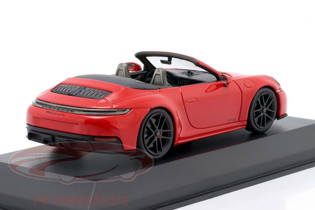 Porsche 911 (992.2) Carrera GTS Кабриолет 2024 охранники красный 1:43 Minichamps