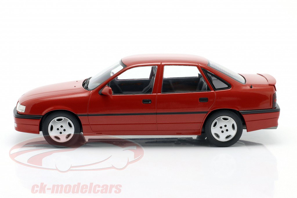 Opel Vectra A 2000 Año de construcción 1988 rojo oscuro metálico 1:18 ModelCar Group