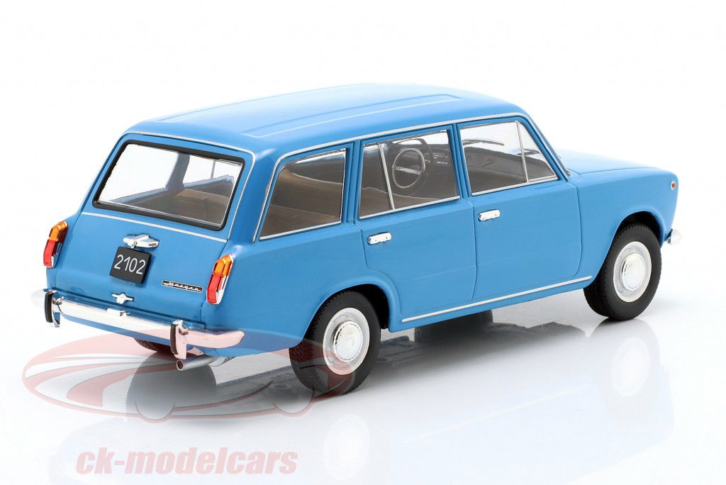 Lada 2102 Estate Anno di costruzione 1971 blu 1:24 WhiteBox