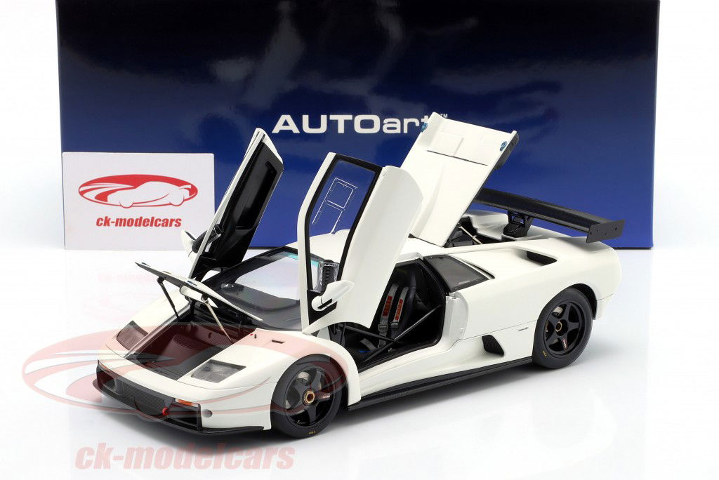 Lamborghini Diablo GTR Год постройки 1999 белый 1:18 AUTOart