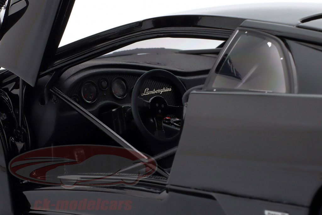 Lamborghini Diablo GTR Год постройки 1999 черный 1:18 AUTOart