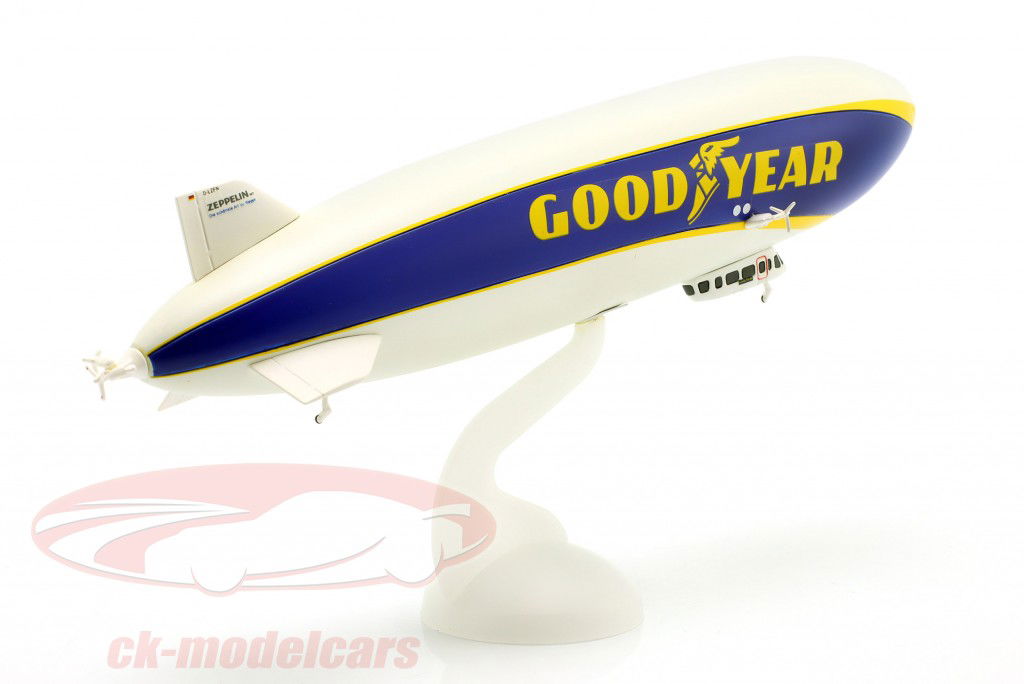 дирижабль Goodyear белый / синий / желтый 1:400 Spark