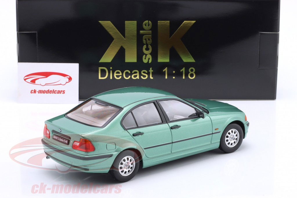 BMW 3er serie (E46) limousine Bouwjaar 1999 groente metalen 1:18 KK-Scale