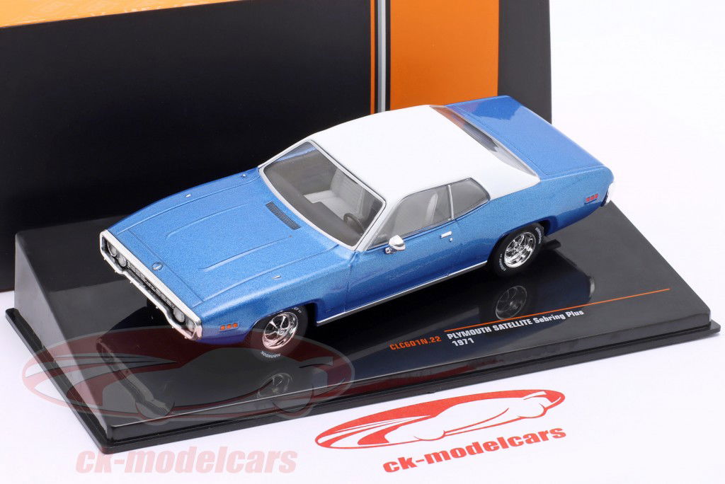 Plymouth Satellite Sebring Plus year 1971 blue metallic / white 1:43 Ixo