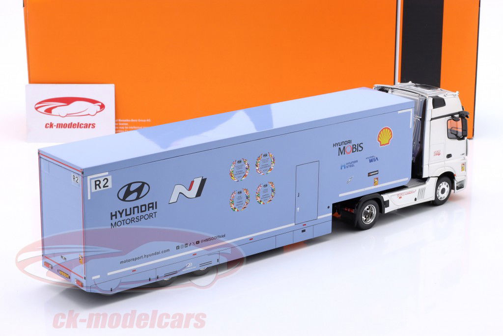 Mercedes-Benz Actros MP4 гоночный транспортер Hyundai Motorsport 1:43 Ixo