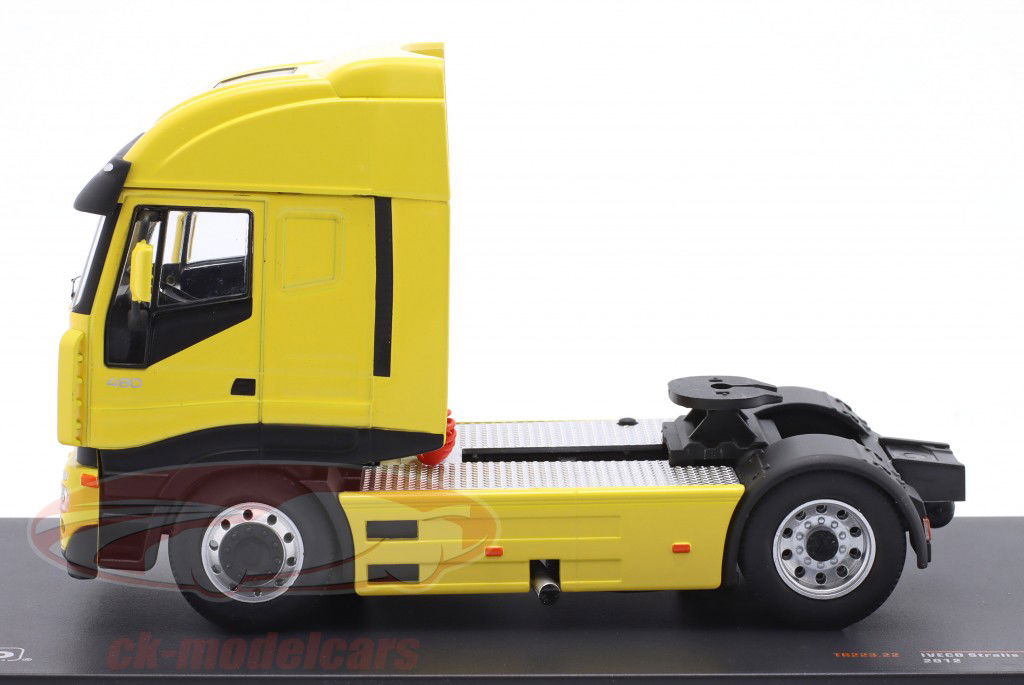 Iveco Stralis Sattelzugmaschine Baujahr 2002 gelb 1:43 Ixo