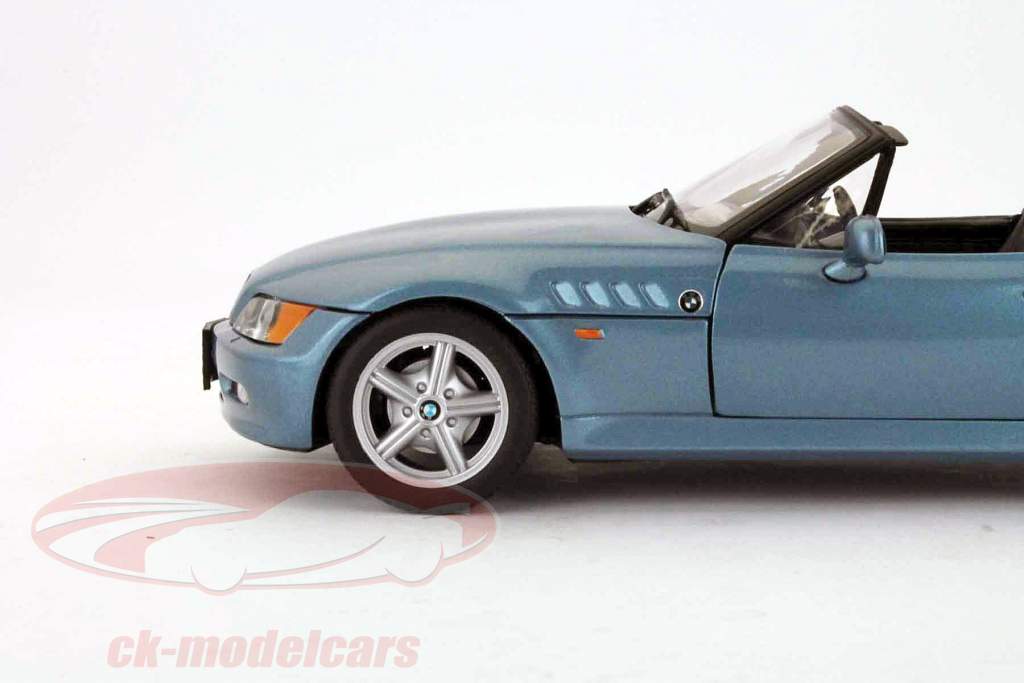 UT-Models 1:18 BMW Z3 roadster blue atlanta UT model car