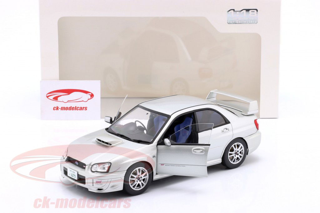 Subaru Impreza WRX STI Année de construction 2004 argent métallique 1:18 Solido