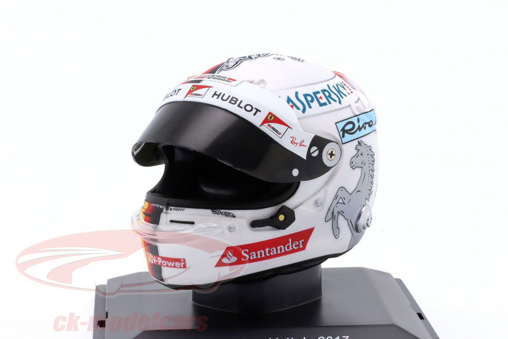 Sebastian Vettel Scuderia Ferrari #5 formel 1 2017 hjelm 1:5 Spark Editions