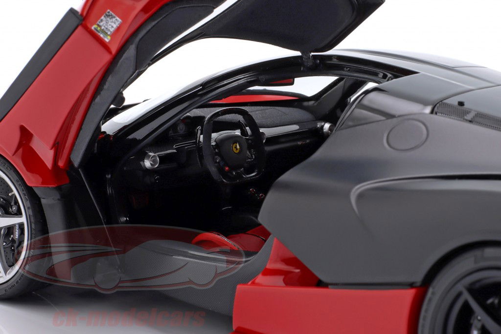 Ferrari LaFerrari 3rd Phase Prototype Test 2012 rouge / noir 1:18 BBR