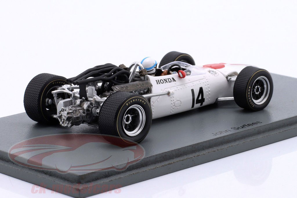 John Surtees Honda RA300 #14 winnaar Italiaans GP 1967 1:43 Spark
