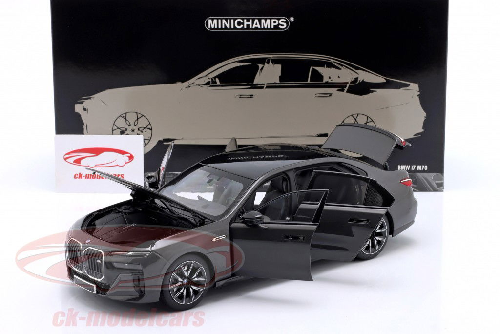 BMW i7 M70 (G70) Année de construction 2024 gris métallique 1:18 Minichamps