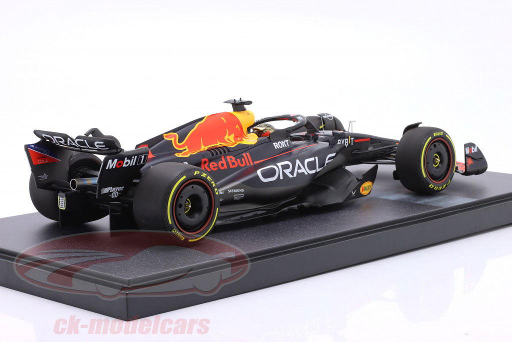 Max Verstappen #1 vincitore Qatar GP formula 1 campione del mondo 2023 1:12 Minichamps