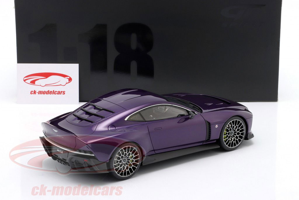 Aston Martin Valour Год постройки 2023 фиолетовый 1:18 GT-Spirit