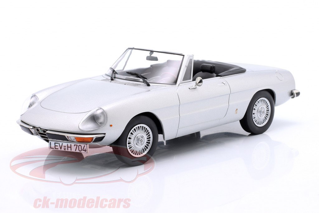 Norev 1:43 Alfa Romeo 2000 Spider year 1973 silver metallic 1:18