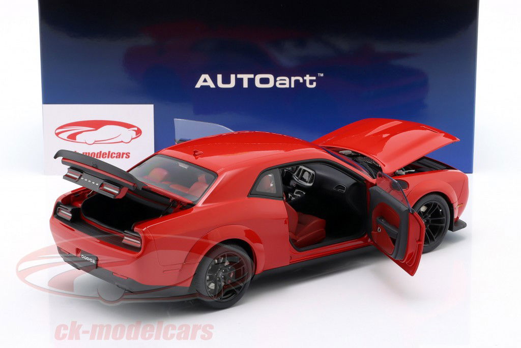 Dodge Challenger SRT Jailbreak 2022 geroosterd 1:18 AUTOart
