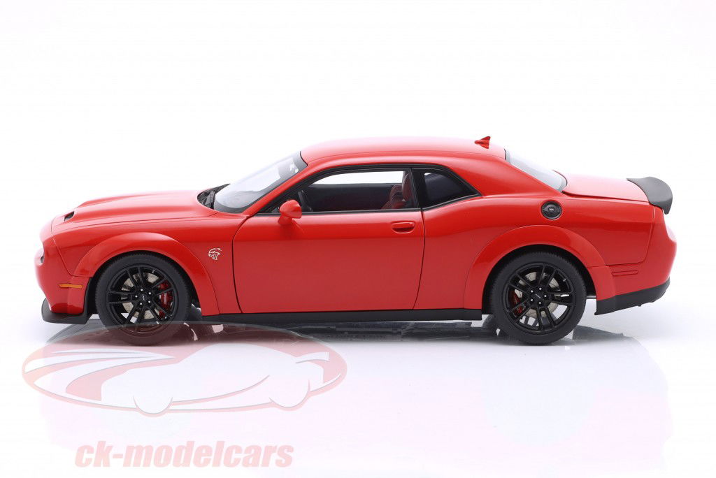 Dodge Challenger SRT Jailbreak 2022 geroosterd 1:18 AUTOart