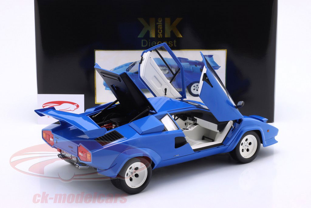 Lamborghini Countach LP5000S QV Год постройки 1985 синий 1:12 KK-Scale