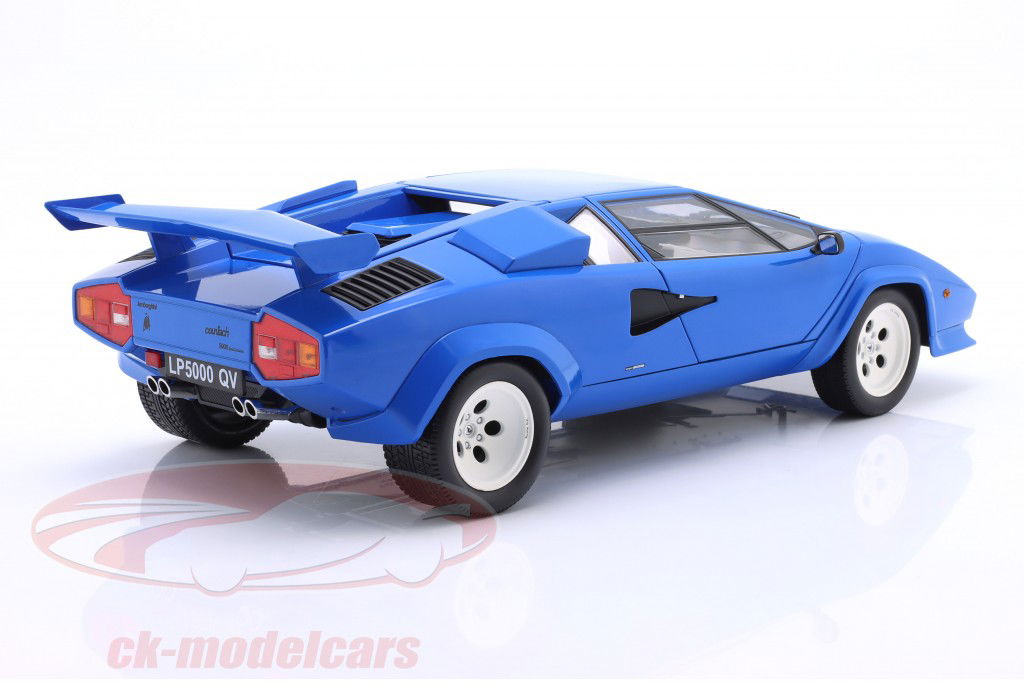 Lamborghini Countach LP5000S QV Byggeår 1985 blå 1:12 KK-Scale