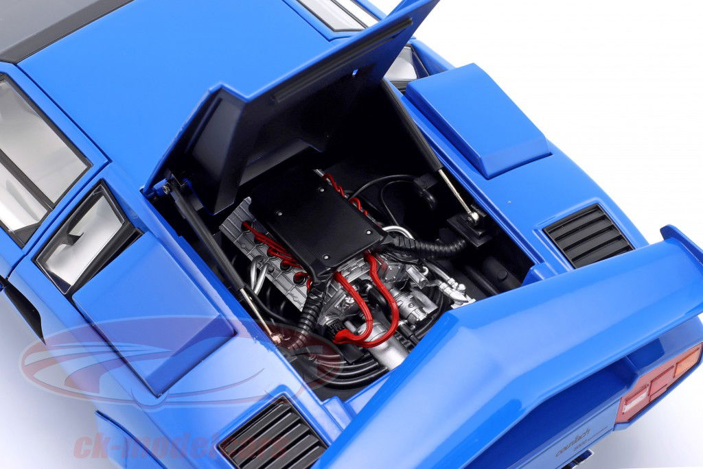 Lamborghini Countach LP5000S QV Год постройки 1985 синий 1:12 KK-Scale