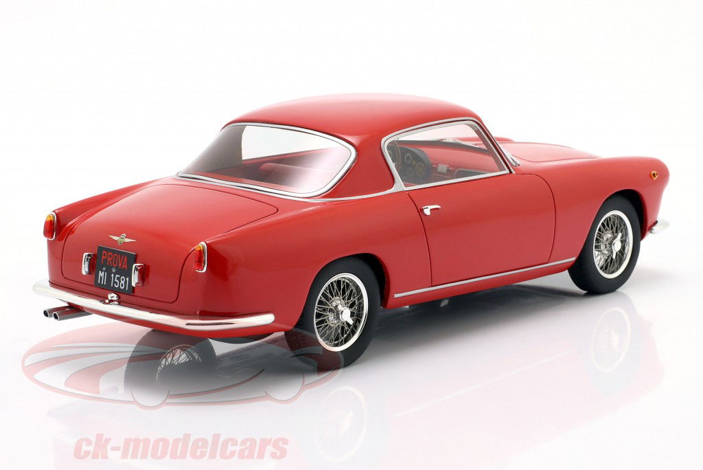 Alfa Romeo 1900 CSS Touring Coupe Year 1955 red 1:18 Cult Scale
