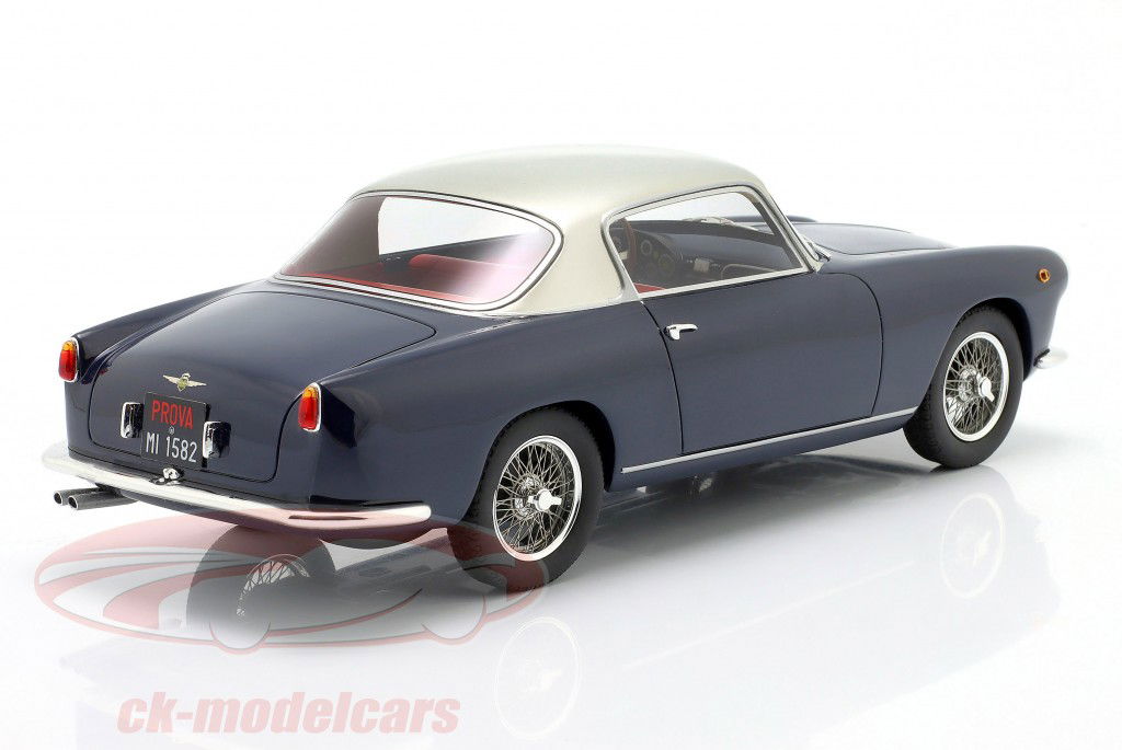 Alfa Romeo 1900 CSS Touring Coupe Année de construction 1955 bleu / argent 1:18 Cult Scale