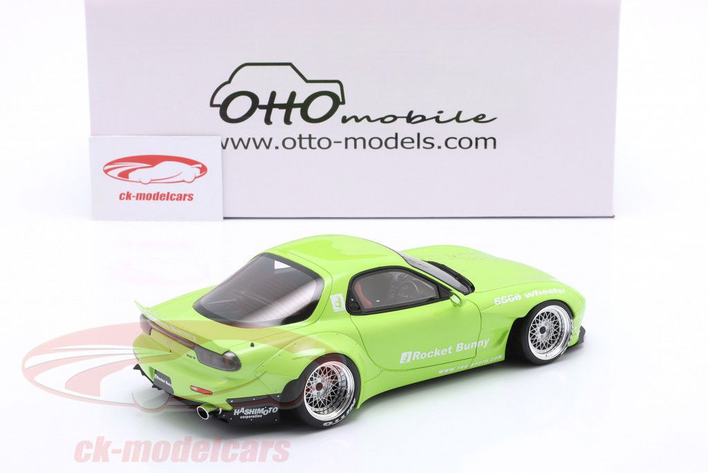 Mazda RX7 (FD3S) Rocket Bunny Aero (V1) Année de construction 2015 vert perle 1:18 Ottomobile