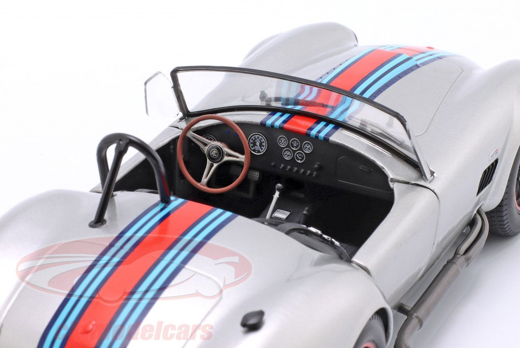 Shelby Cobra 427 MKII Año de construcción 1965 plata 1:18 Solido