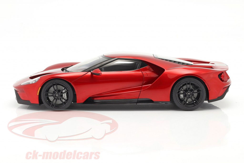 Ford GT 建設年 2017 赤 / 銀 1:12 AUTOart