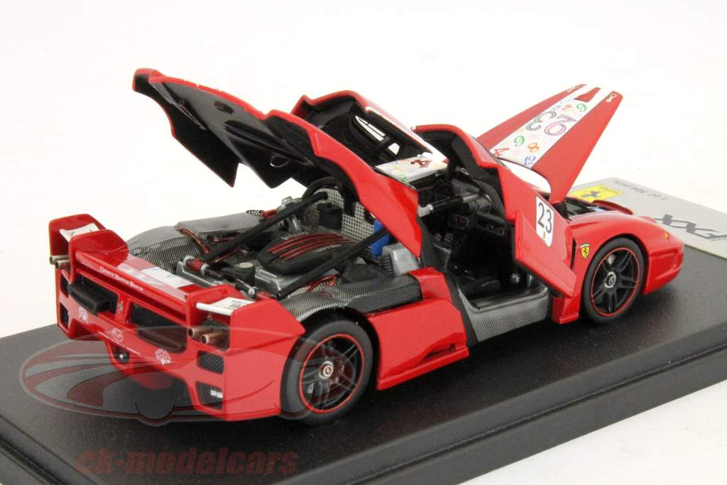 フェラーリ 迫力エアロの「MRスポーツカー」発表！ 868馬力超え「V6ツイン