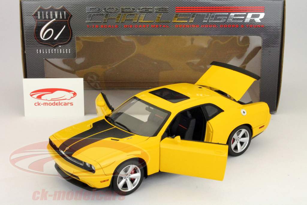 1/18 2010 ダッジチャレンジャーSRT8 ミニカー 1/18 2010 Dodge Challenger SRT8 Cars & Freedom Edition with