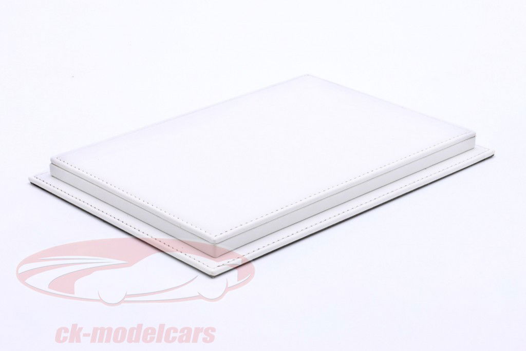 Alta qualidade Vitrine de acrílico Mulhouse com branco Base de couro para Capacetes 1:2 Atlantic