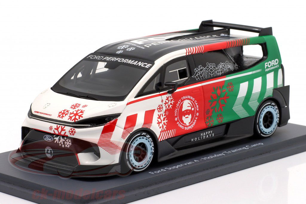 Ford Transit Electric SuperVan 4 Holiday Training Camp 2024 1:43 Schuco