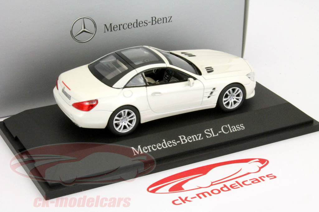 梅赛德斯 - 奔驰SL级钻石白色金属1:43 NOREV