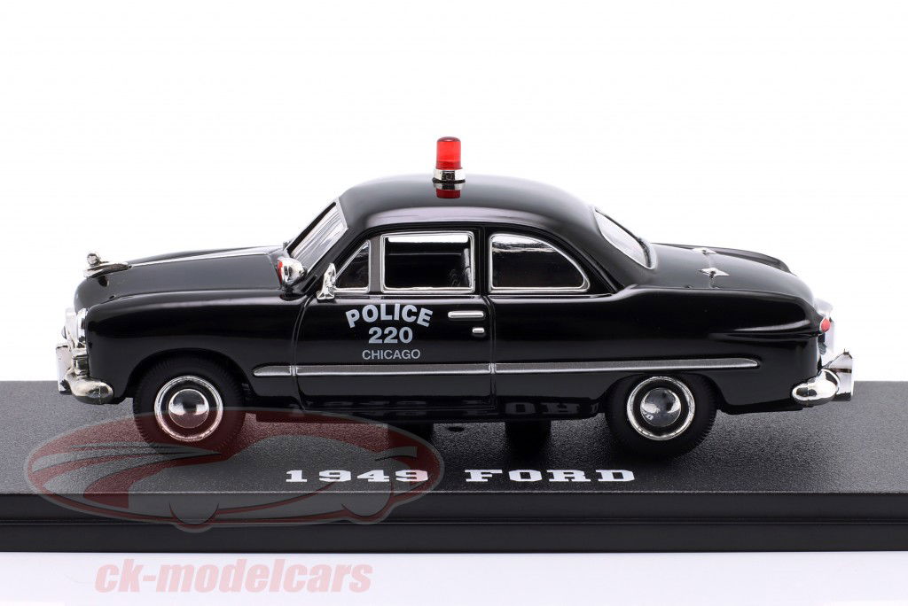Ford Custom Chicago Police Department 1949 schwarz 1:43 Greenlight