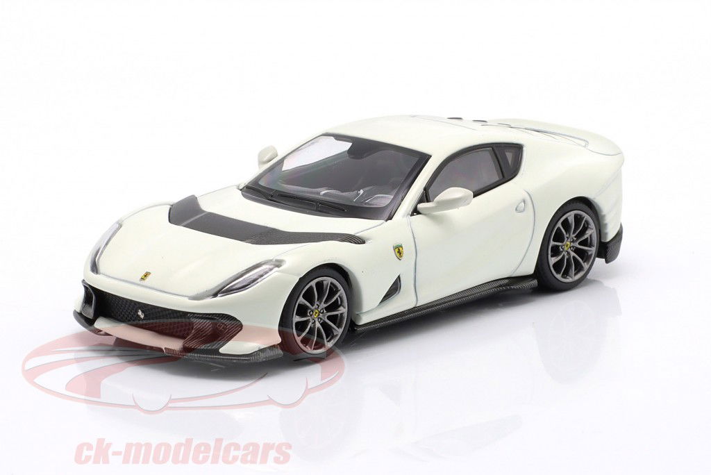 Ferrari 812 Competizione Ano de construção 2024 Bianco Avus 1:64 BBR