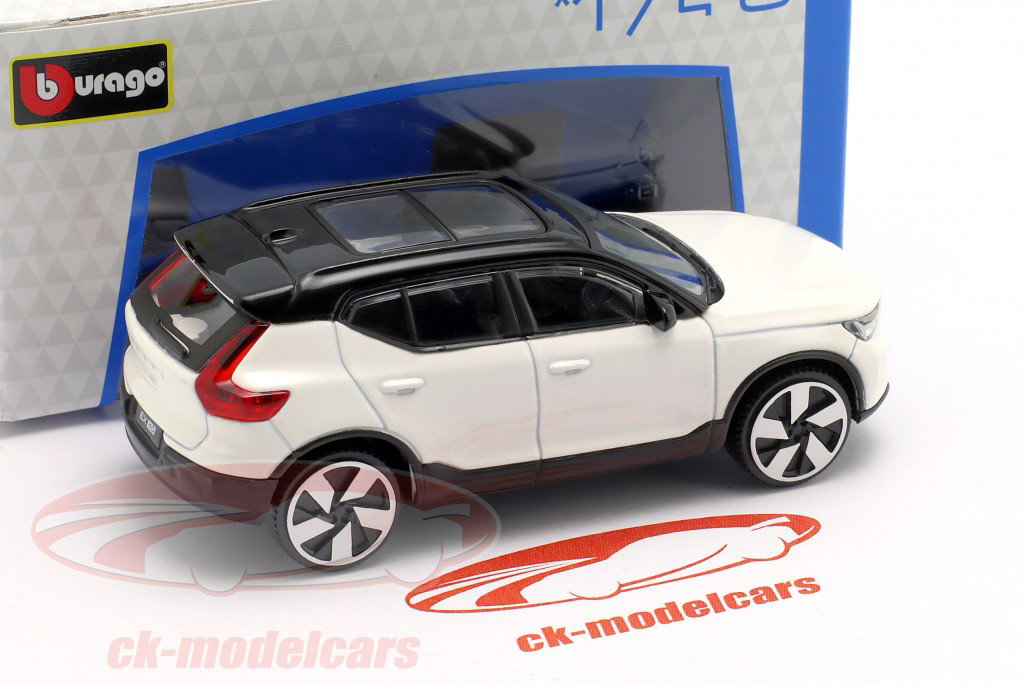 Volvo EX40 Année de construction 2026 blanc / noir 1:43 Bburago