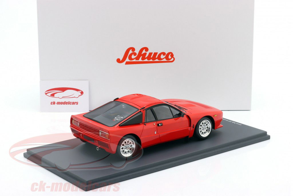 Lancia 037 Stradale Bouwjaar 1982 rood 1:18 Schuco