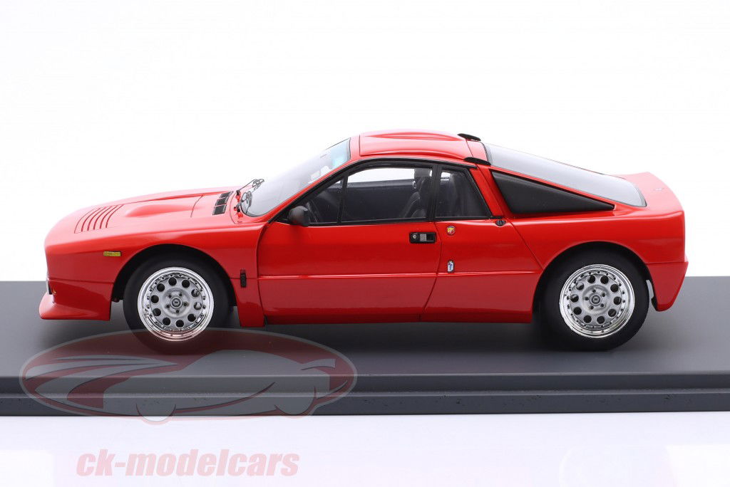 Lancia 037 Stradale Année de construction 1982 rouge 1:18 Schuco