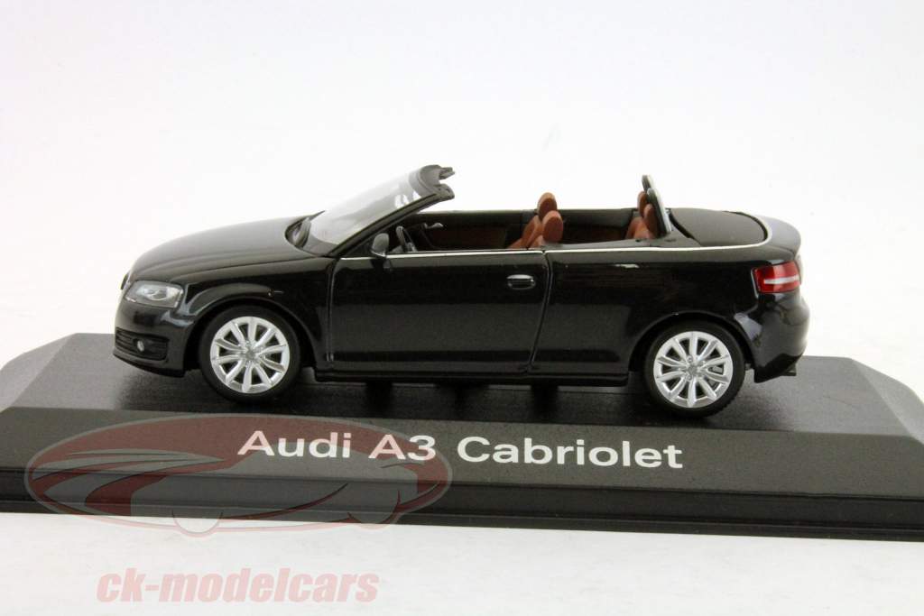 Audi A3 Cabriolet phantom black 2008 1:43 Minichamps