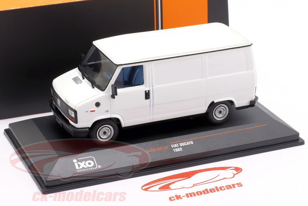 Fiat Ducato Année de construction 1982 blanc 1:43 Ixo